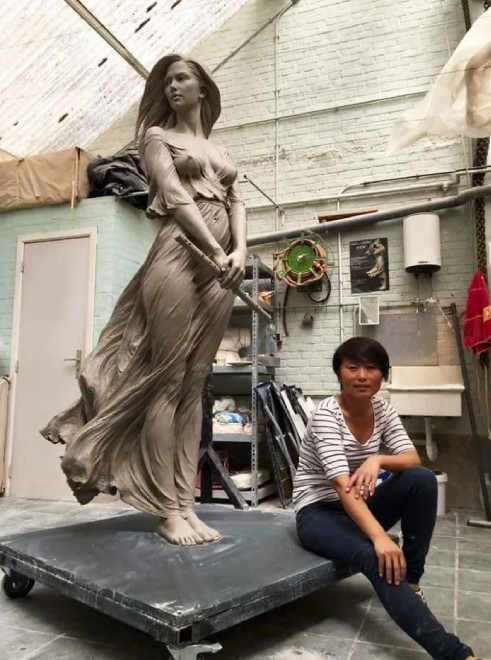 LUO LI RONG LUO LI RONG