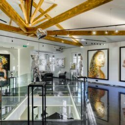 SAINT-TROPEZ - Galeries Bartoux