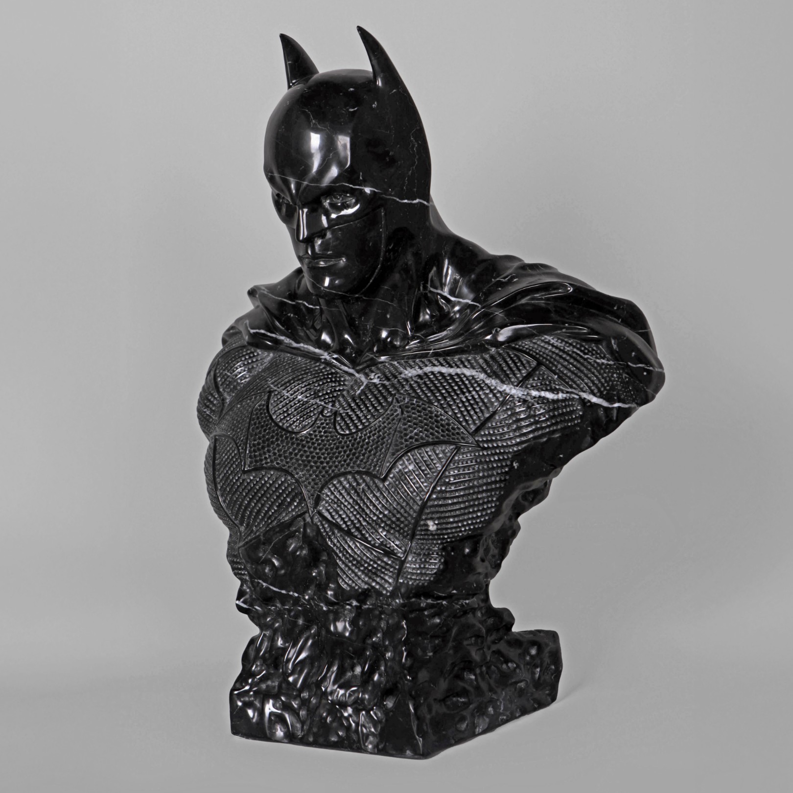 DARK KNIGHT BLOCK I - LÉO CAILLARD - Galeries Bartoux
