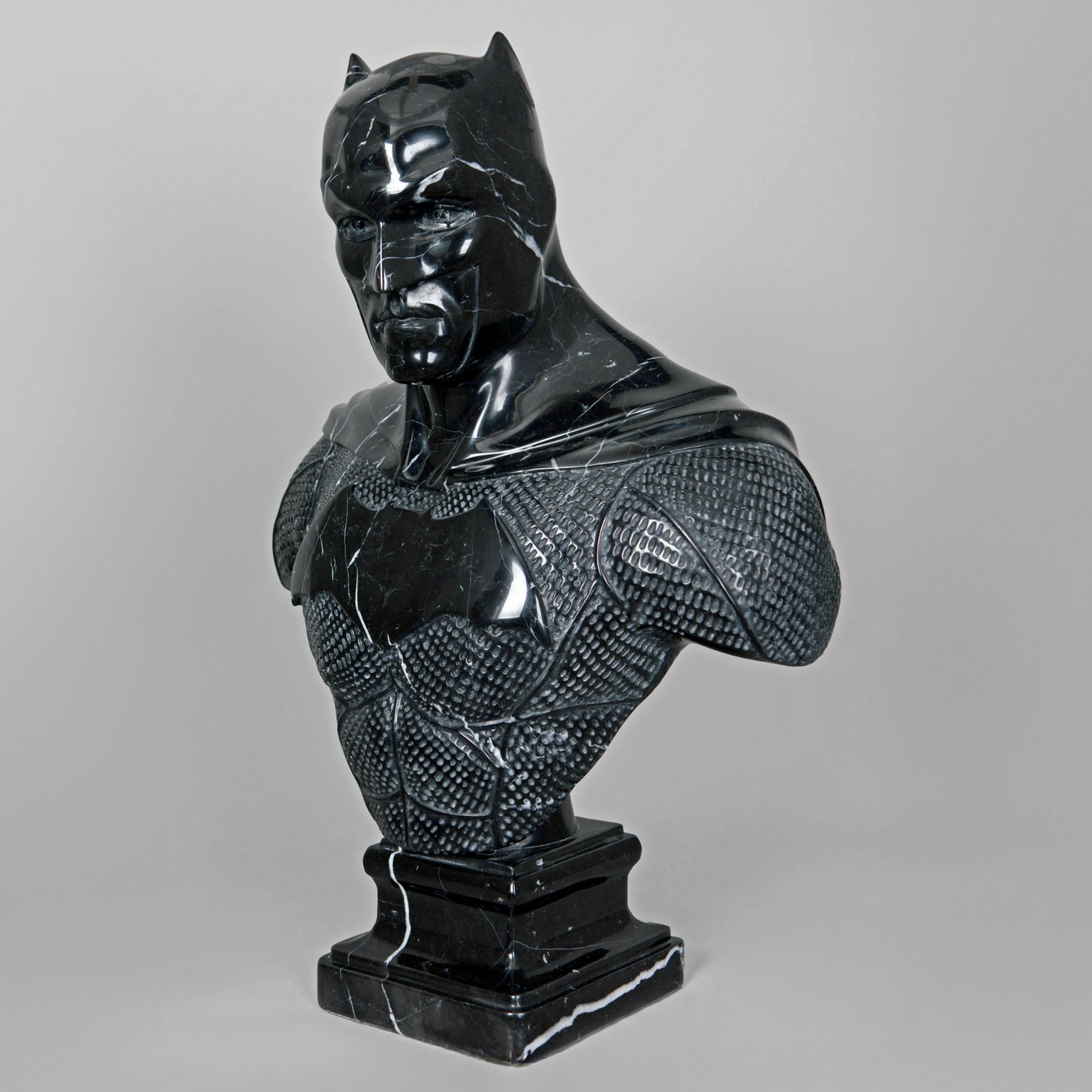 DARK KNIGHT CLASSIC BLACK III - LÉO CAILLARD - Galeries Bartoux