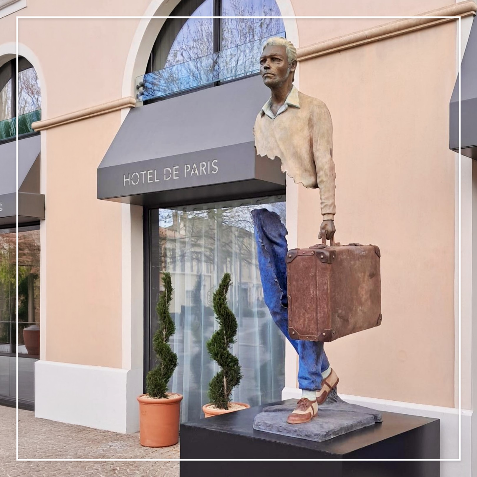 « J4 » BY BRUNO CATALANO AT HÔTEL DE PARIS - Galeries Bartoux